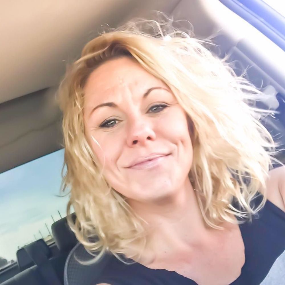 Meet your Posher, Holly